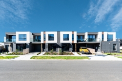 Frankston Townhouse